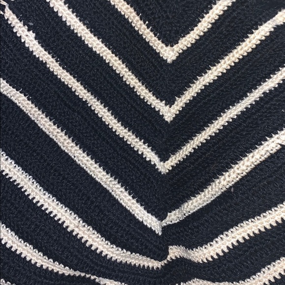 Lack and white chevron knit halter swim top - Picture 4 of 4